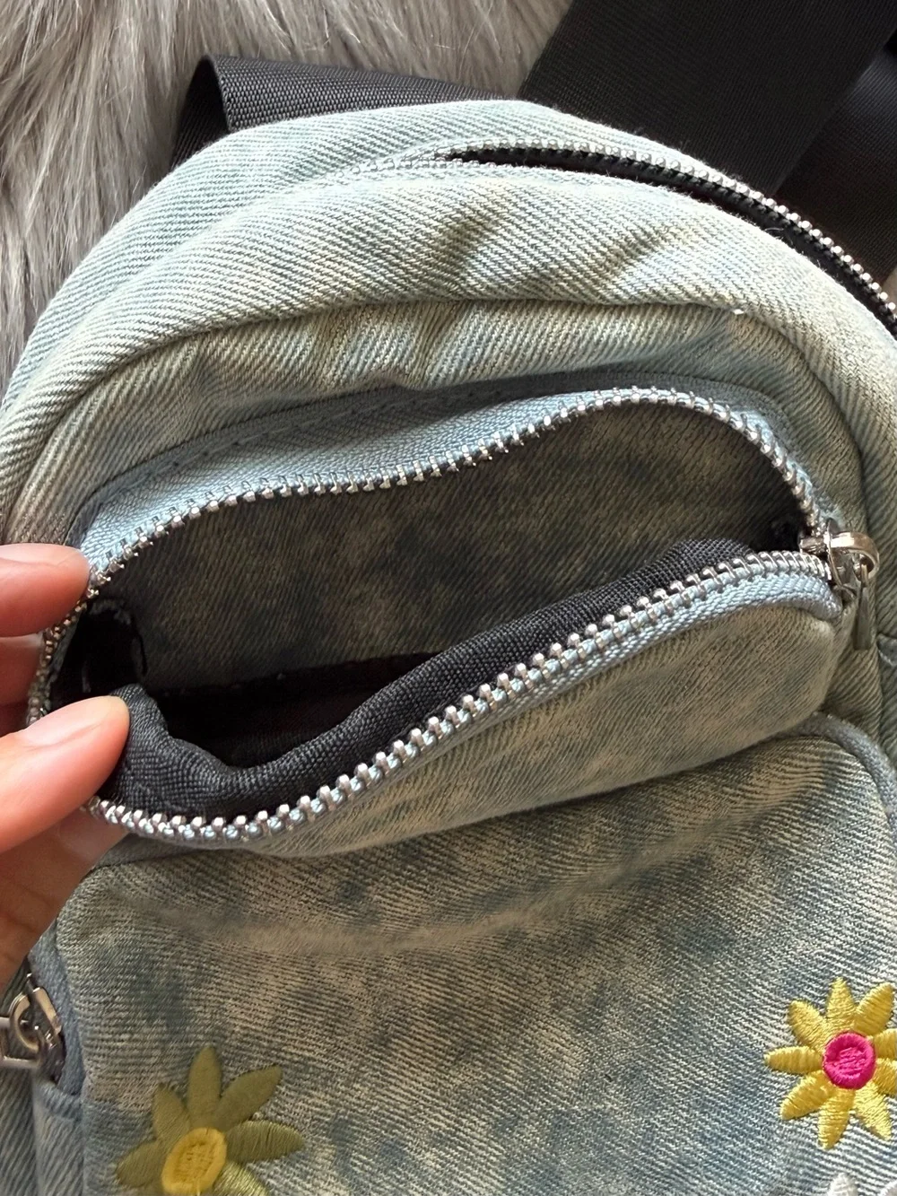 No Boundaries sling Denim Floral Mini bag - Light Blue